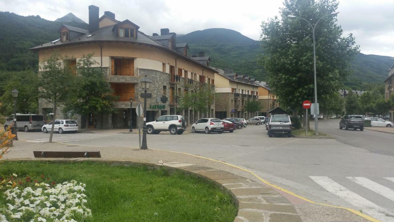 Apartamento Reconquista Benasque Exterior foto